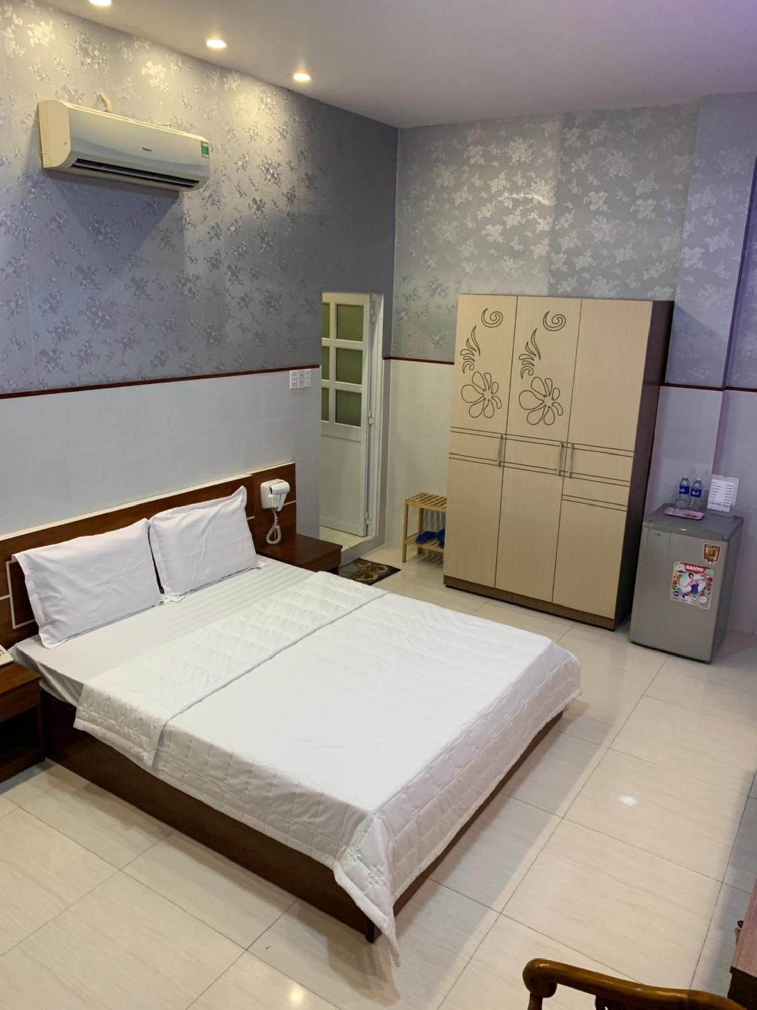 Khach San Kim Hung 2 Hotel Bac Lieu Exterior photo